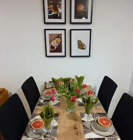 Bursztynowy Modern Tower Гдыня