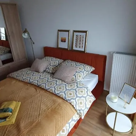 Bursztynowy Modern Tower Гдыня