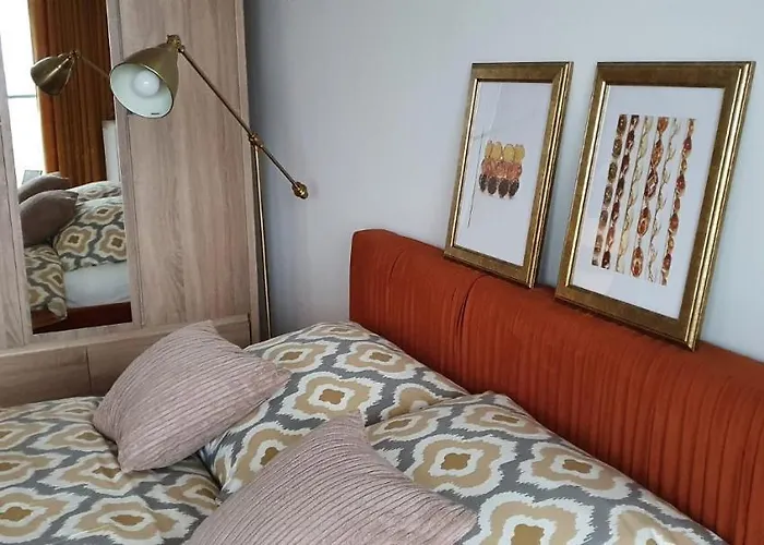 Bursztynowy Modern Tower *